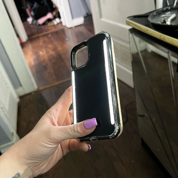 iPhone 12 phone cases - Picture 6 of 7